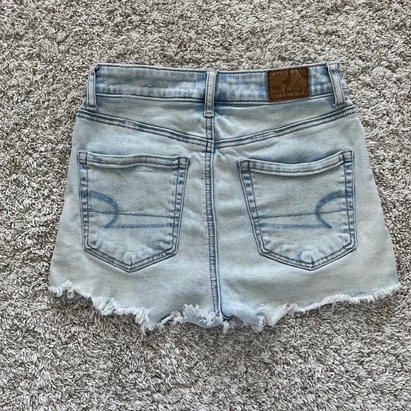 American Eagle women’s super high-rise shortie. Size 0 - Picture 5 of 5